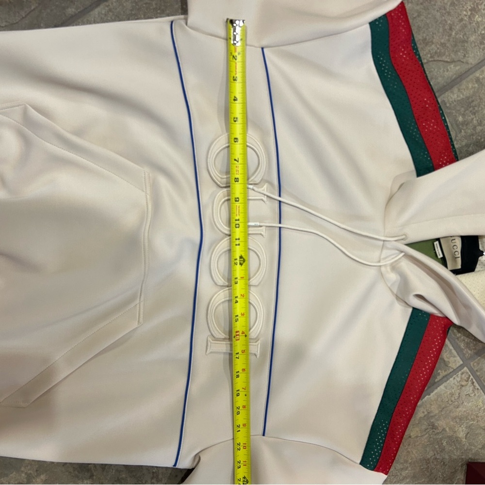 Unisex Gucci light neoprene Gucci logo hoodie size medium fits like large - Picture 10 of 13